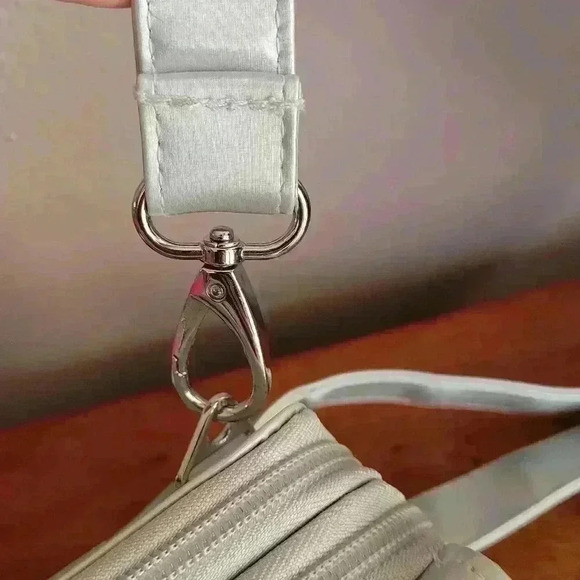 Brand New IHKWIP Convertible Wear Everywhere RFID Wallet Crossbody Silver Color - Picture 4 of 13